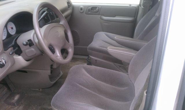 Dodge Caravan SE MiniVan
