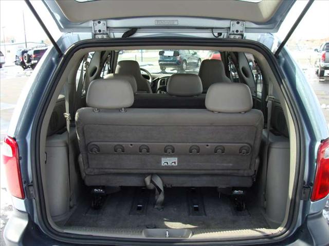 Dodge Caravan 2003 photo 3