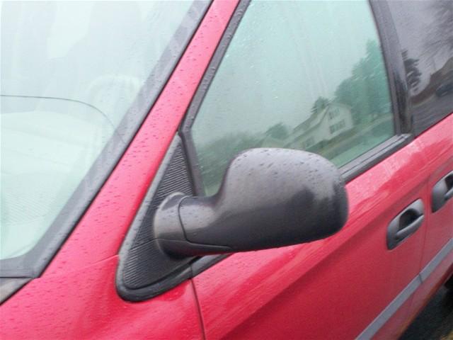 Dodge Caravan 2003 photo 2