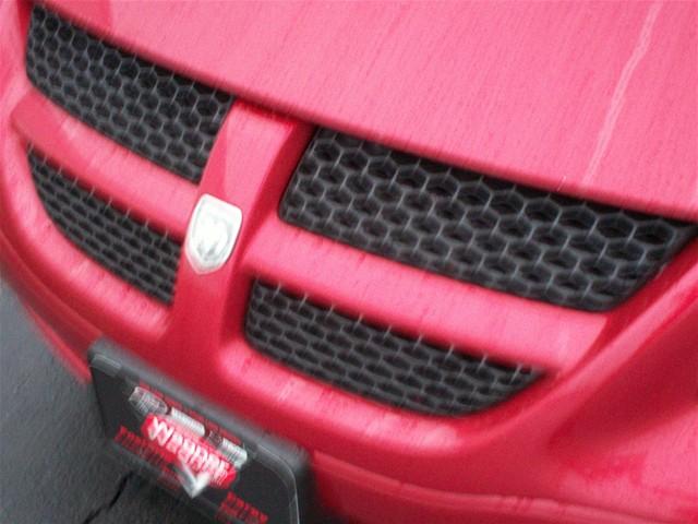 Dodge Caravan 2003 photo 3