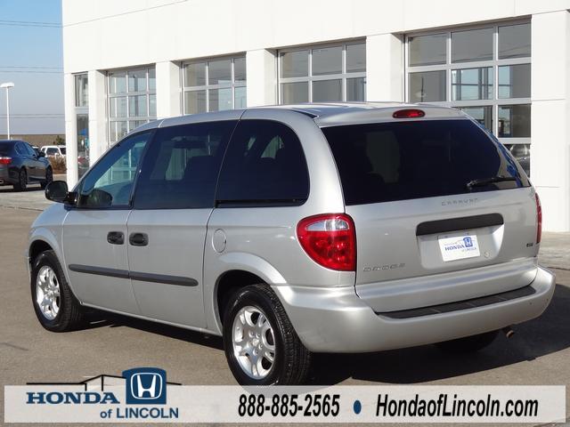 Dodge Caravan 2003 photo 2
