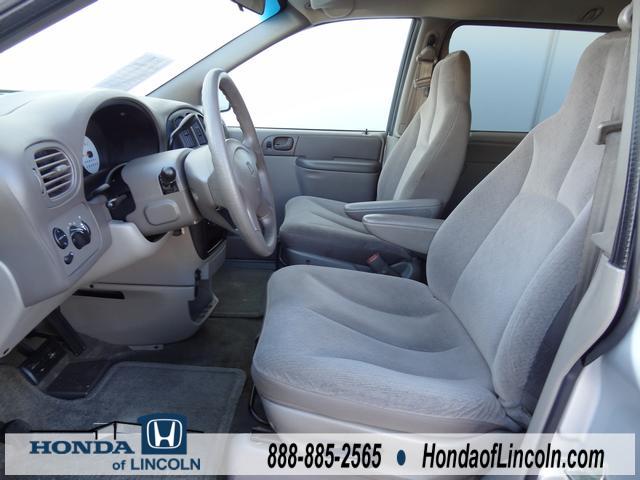 Dodge Caravan 2003 photo 4