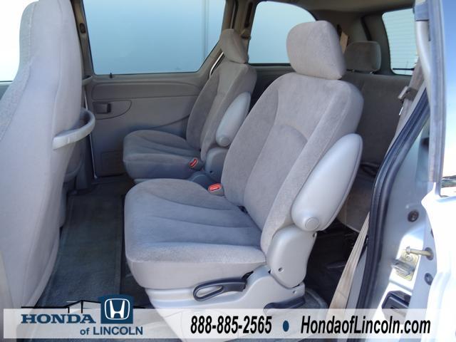 Dodge Caravan 2003 photo 5
