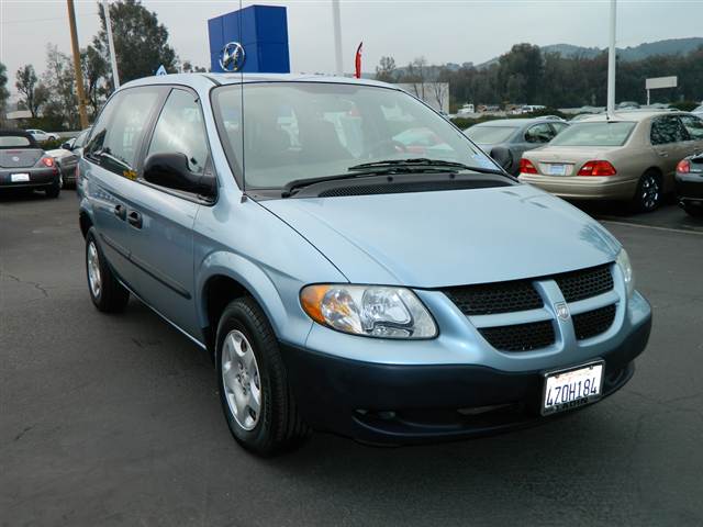 Dodge Caravan 2003 photo 2