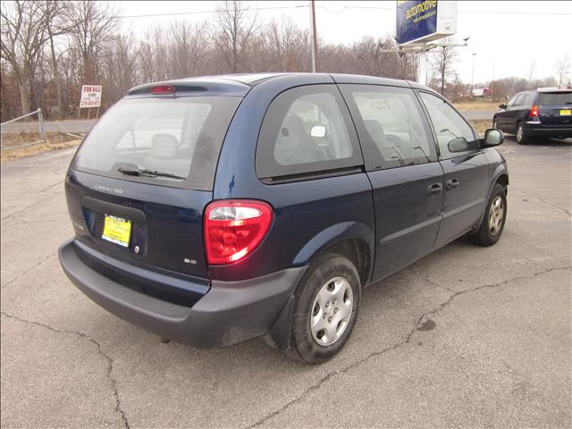 Dodge Caravan 2003 photo 2
