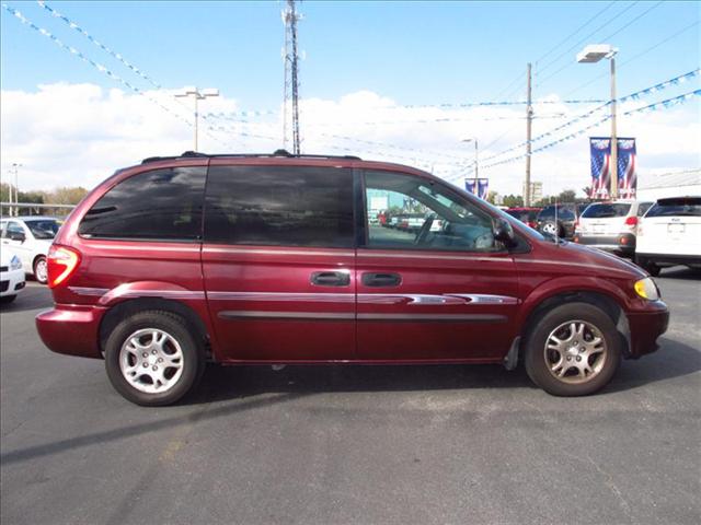 Dodge Caravan 2003 photo 1