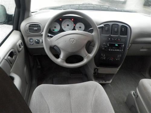 Dodge Caravan 2003 photo 3