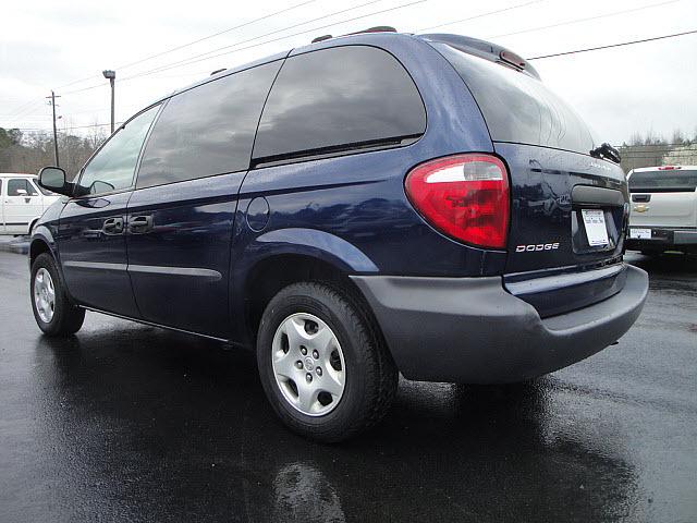 Dodge Caravan 2003 photo 2