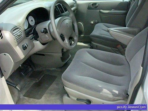 Dodge Caravan 2003 photo 1