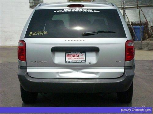 Dodge Caravan 2003 photo 2