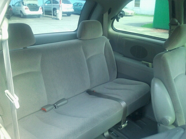 Dodge Caravan 2003 photo 4