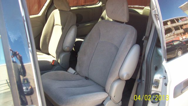 Dodge Caravan 2003 photo 1