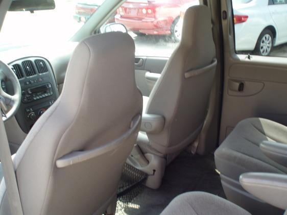 Dodge Caravan SE MiniVan