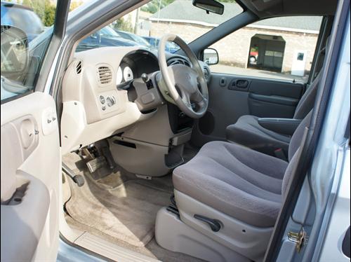 Dodge Caravan 2003 photo 5