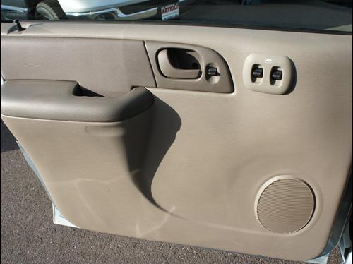 Dodge Caravan 2003 photo 3