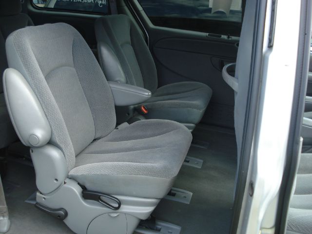 Dodge Caravan S MiniVan