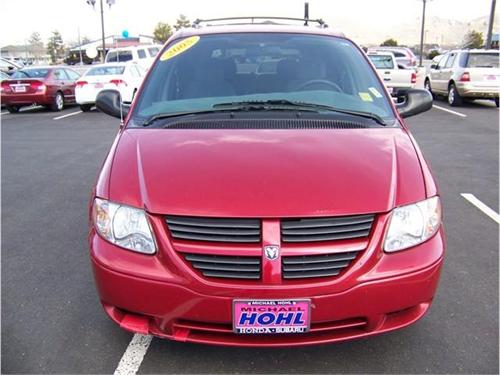 Dodge Caravan 2005 photo 2