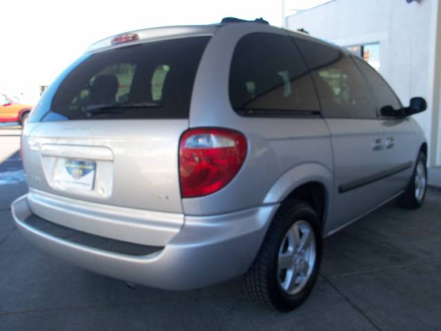 Dodge Caravan 2005 photo 1