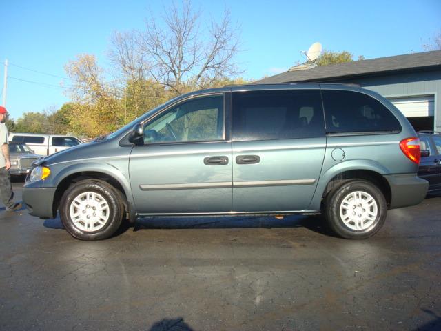 Dodge Caravan SE MiniVan