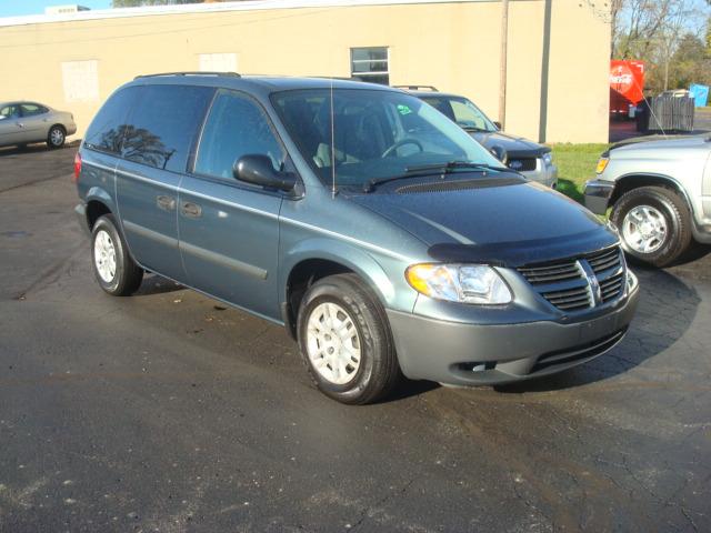 Dodge Caravan 2005 photo 3