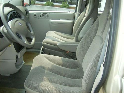 Dodge Caravan 2005 photo 2