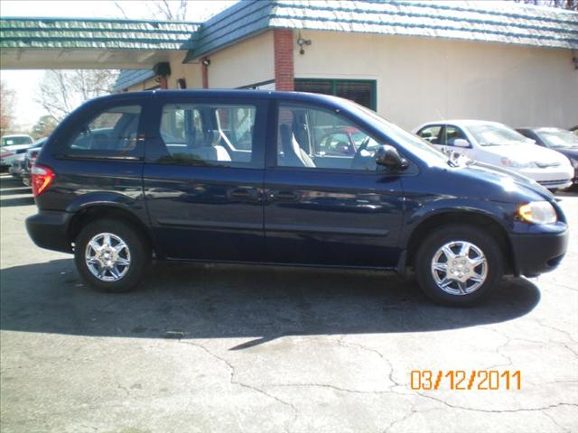 Dodge Caravan 2005 photo 3