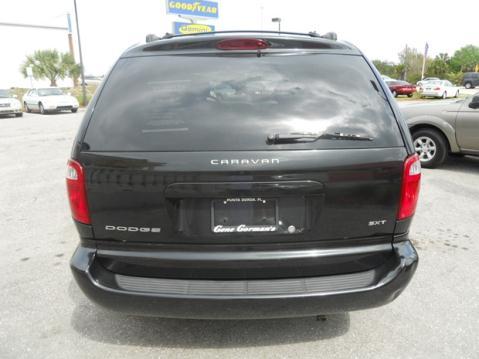 Dodge Caravan 2005 photo 1