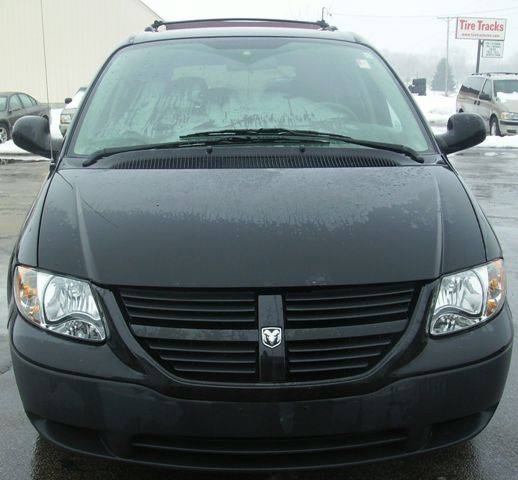 Dodge Caravan 2005 photo 3