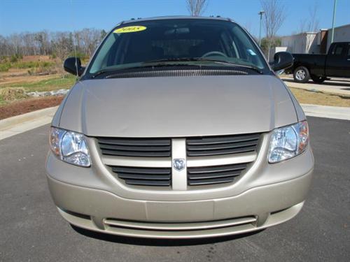 Dodge Caravan 2005 photo 1