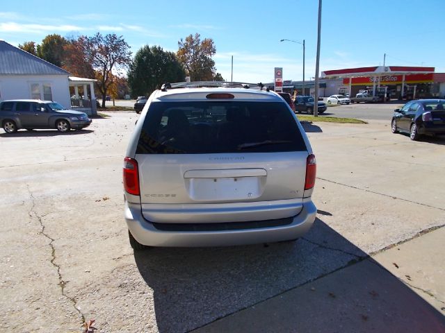 Dodge Caravan 2005 photo 1