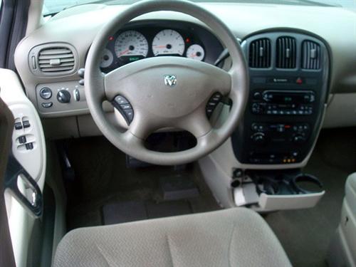 Dodge Caravan 2005 photo 3