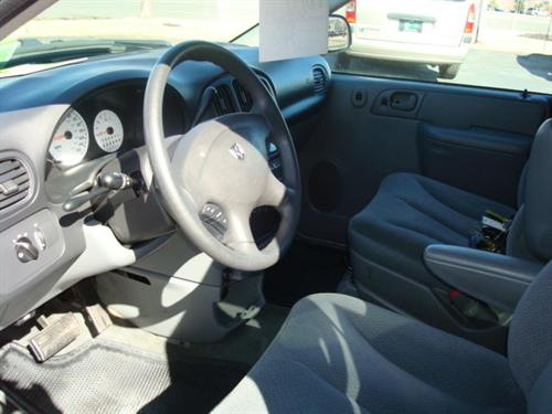 Dodge Caravan 2005 photo 2