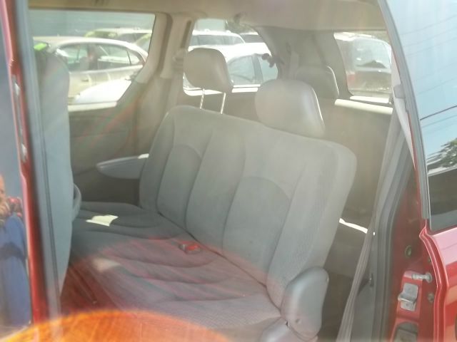 Dodge Caravan 2005 photo 3