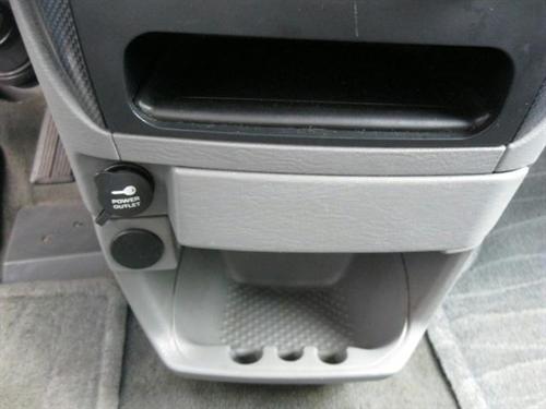 Dodge Caravan 2005 photo 1