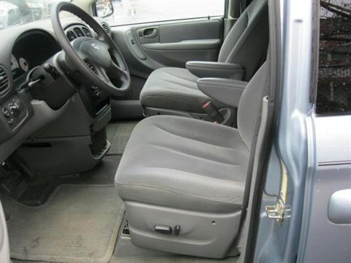 Dodge Caravan 2005 photo 4