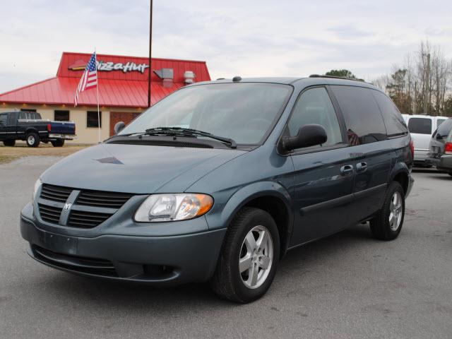 Dodge Caravan S MiniVan