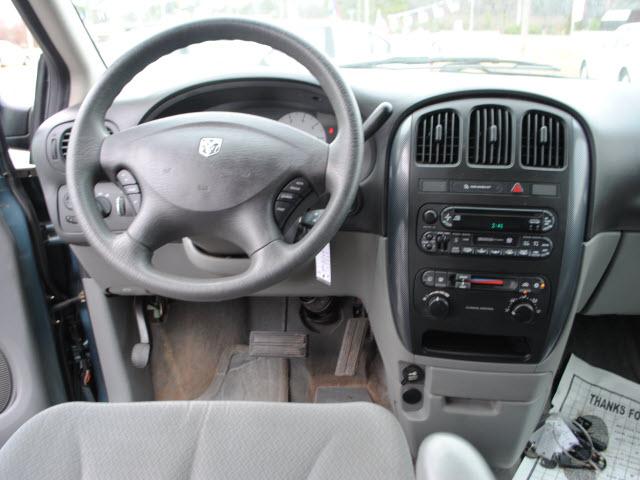 Dodge Caravan 2005 photo 3