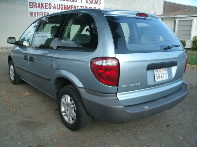 Dodge Caravan 2005 photo 2