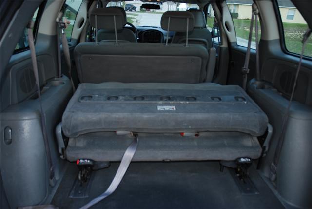 Dodge Caravan 2005 photo 3