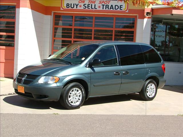 Dodge Caravan 2005 photo 2