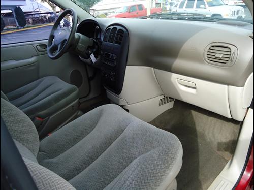 Dodge Caravan 2005 photo 5
