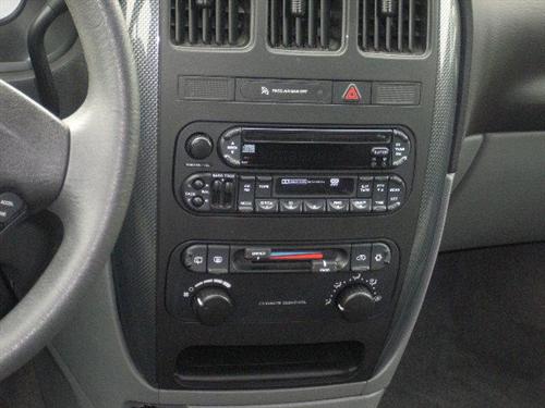 Dodge Caravan 2005 photo 3