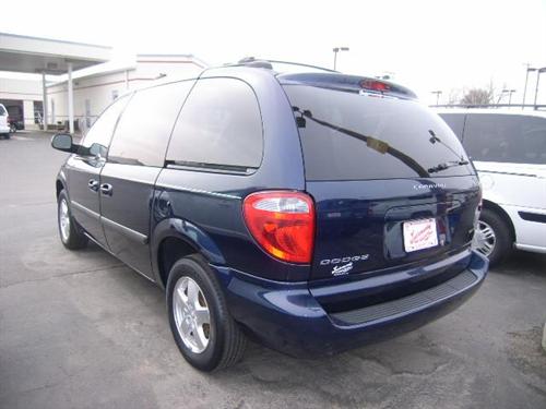 Dodge Caravan 2005 photo 2