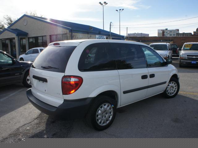 Dodge Caravan 2005 photo 2