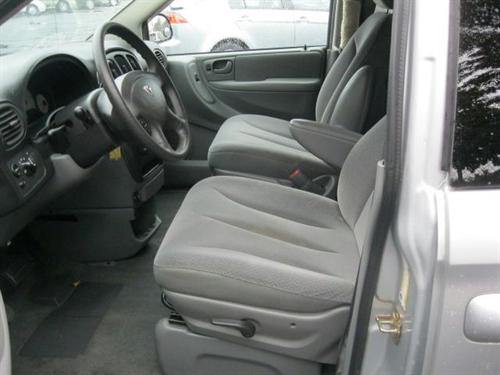 Dodge Caravan 2005 photo 4