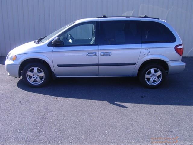 Dodge Caravan 2005 photo 3