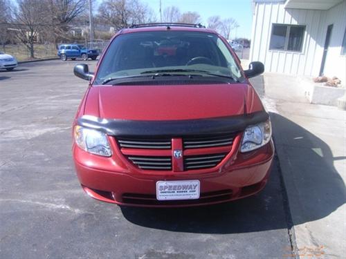 Dodge Caravan 2005 photo 2