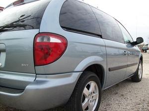 Dodge Caravan 2005 photo 1
