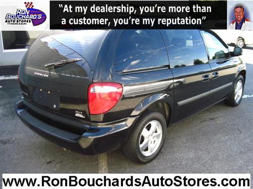 Dodge Caravan 2005 photo 2