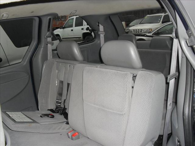 Dodge Caravan 2005 photo 2